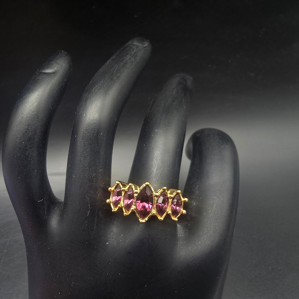 Avon 1994 Marquis Sparkle Ring Size 7.5 Faux Amethyst Purple Gold Tone